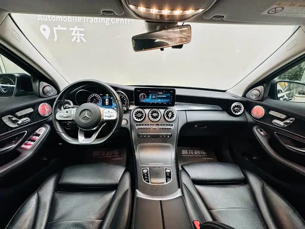 Фото 6 - Mercedes-Benz C-Class