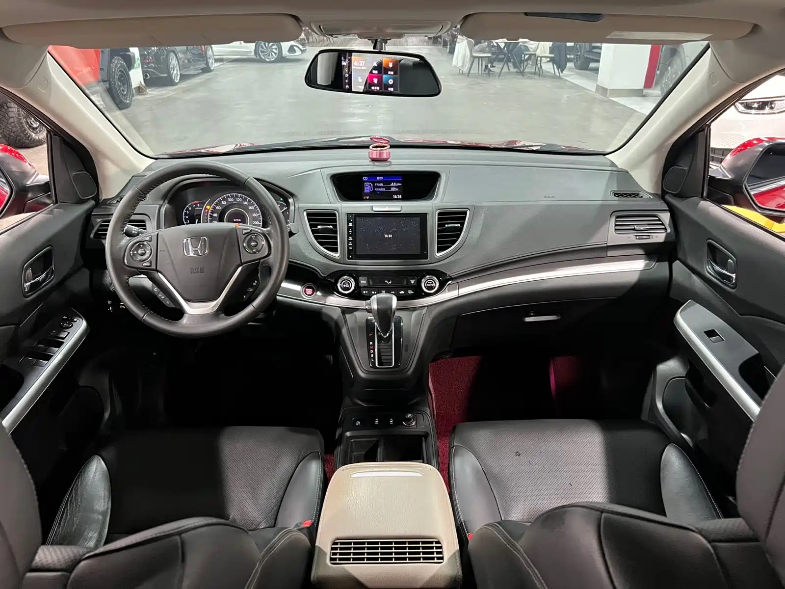 Photo 8 - Honda CR-V