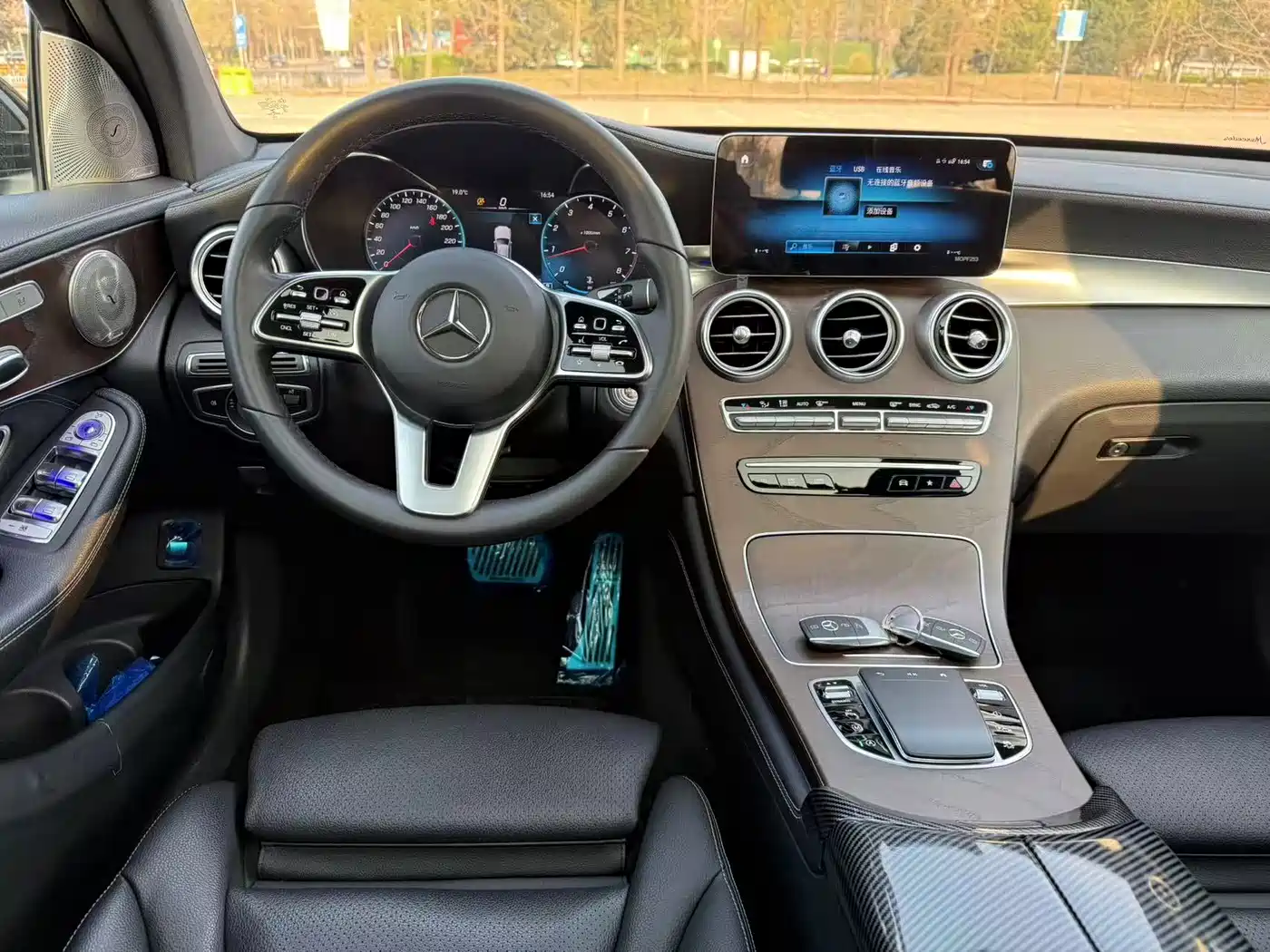 Mercedes-Benz GLC 2020 GLC 260 L 4MATIC Luxury фото 16