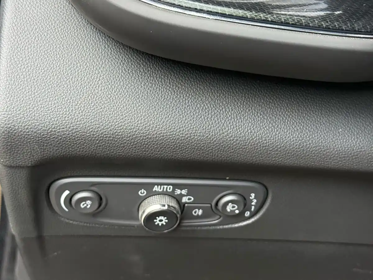 Photo 27 - Buick Envision Plus