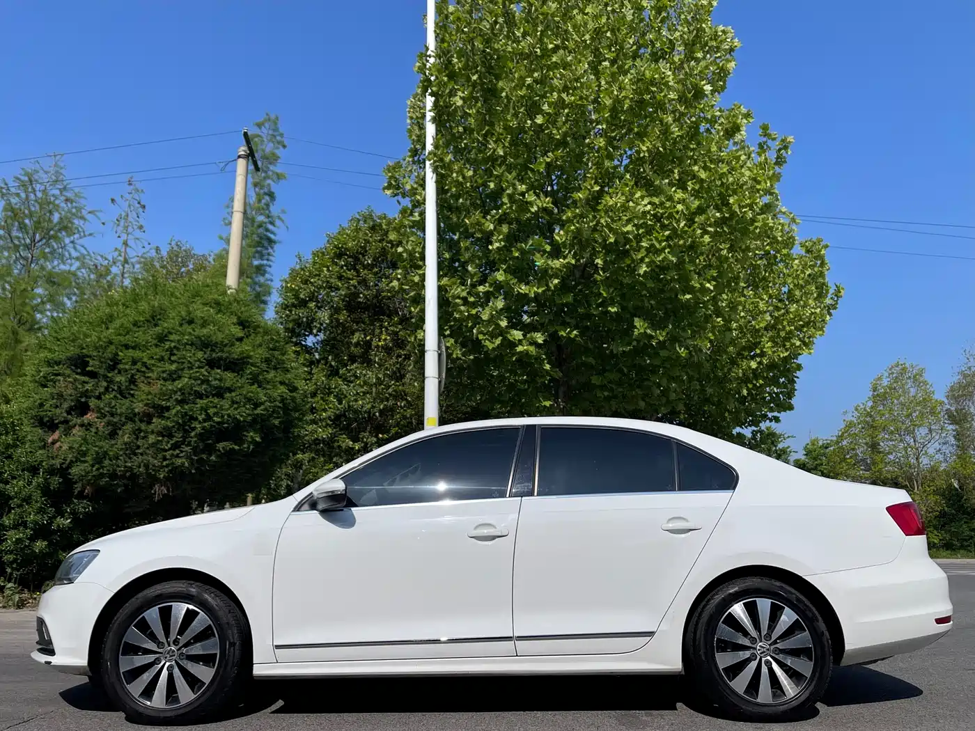 Volkswagen Sagitar 2018 1.6L Automatic Comfort фото 4