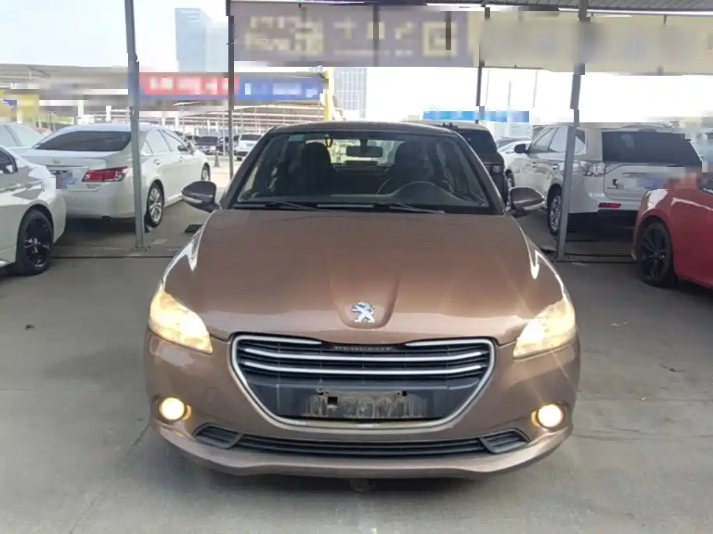 Photo 3 - Peugeot 301