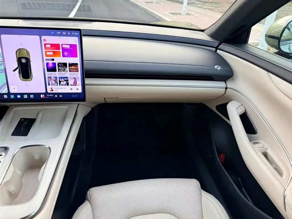 XIAOMI CAR XIAOMI SU7