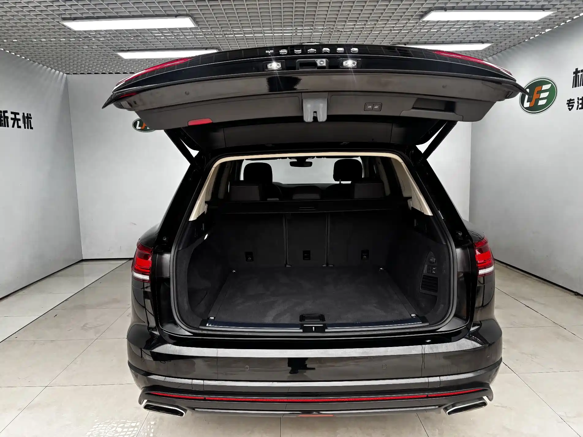 Фото 29 - Volkswagen Touareg