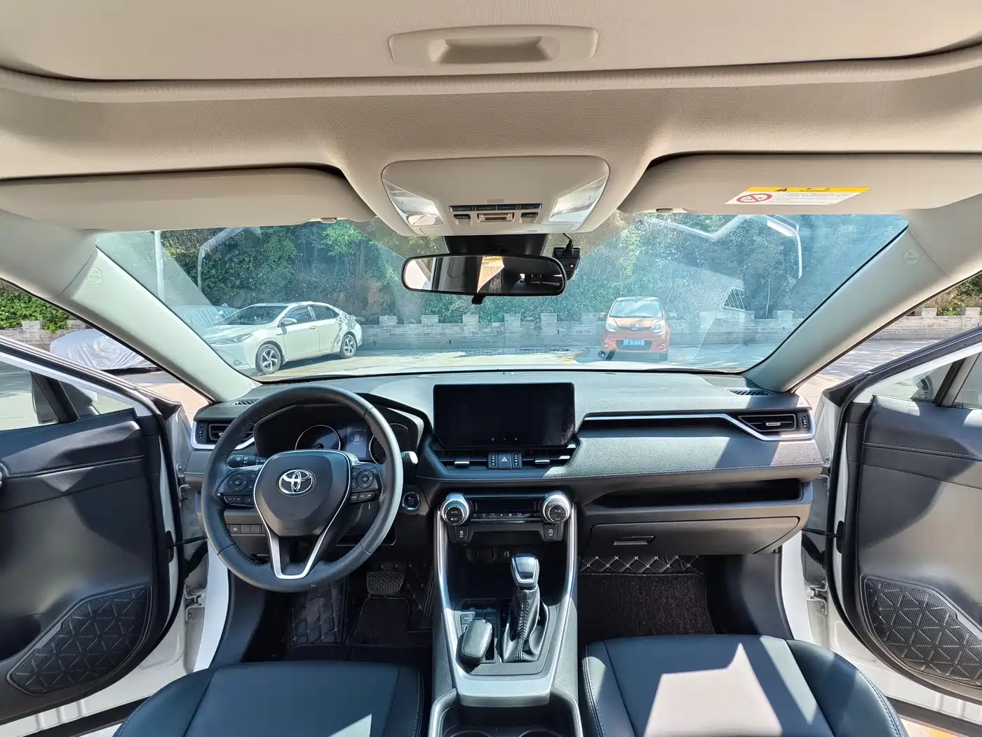 Toyota Wildlander 2024 2.0L CVT 2WD Urban Edition фото 19