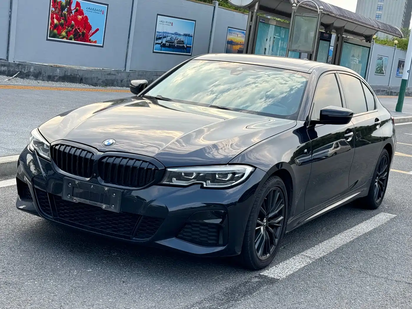 BMW 3-SERIES