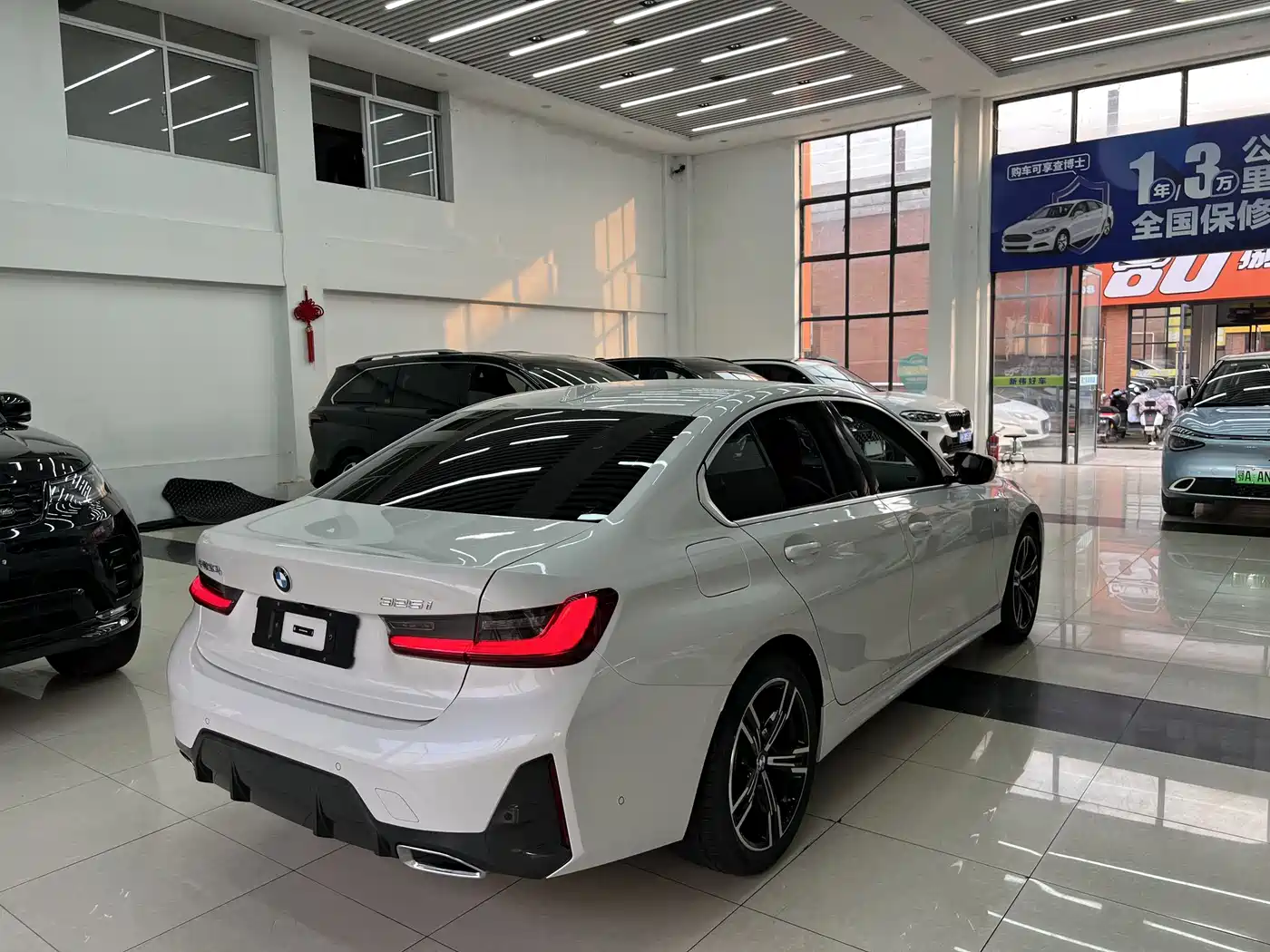 BMW 3 Series 2023 325i M Sport Package фото 37