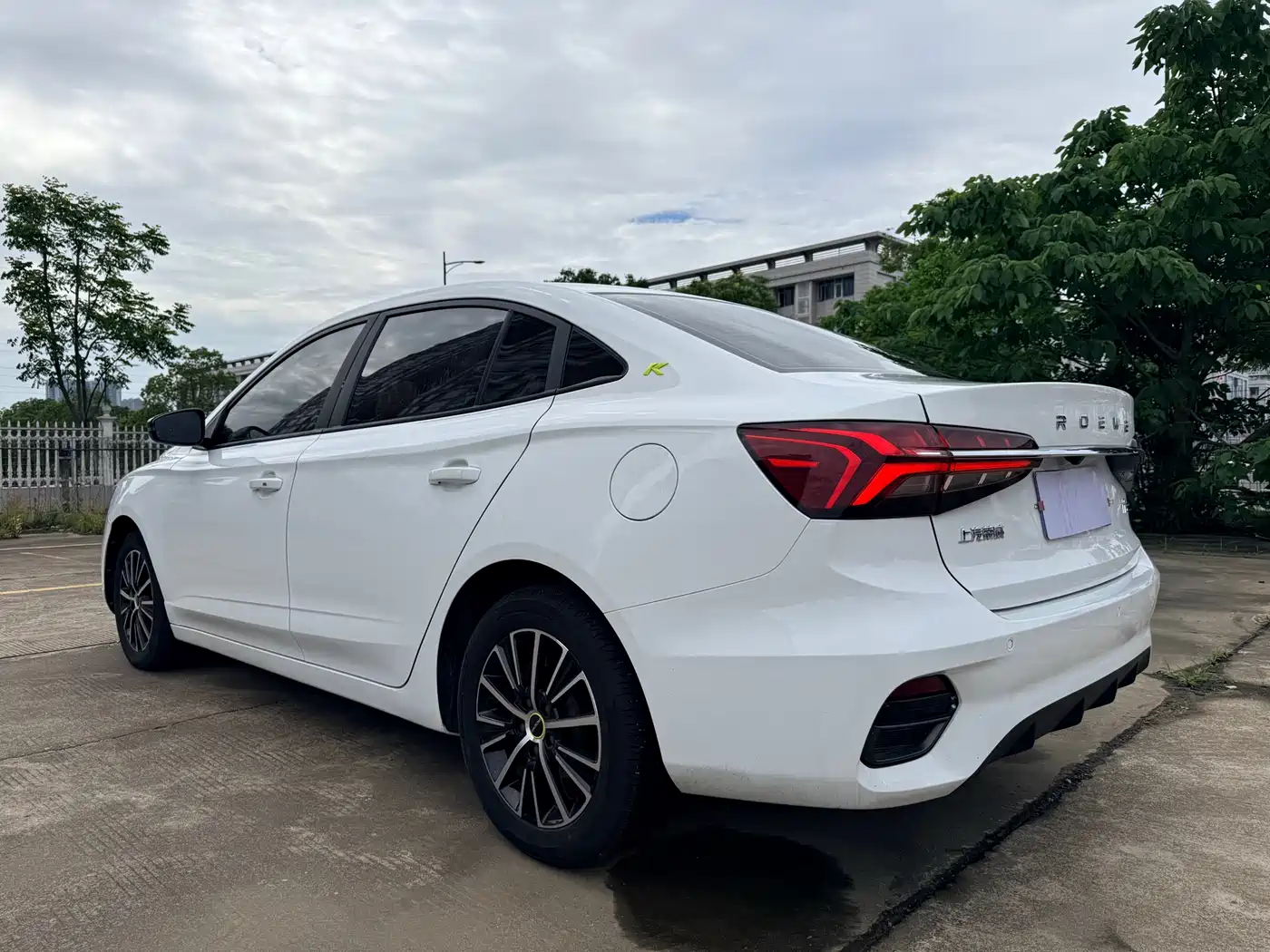 ROEWE I5