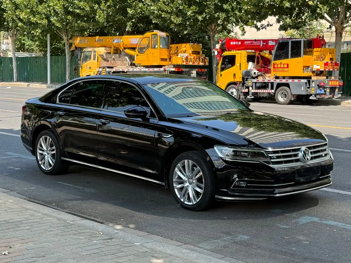 Volkswagen Phideon 2018 2018 Facelift 380TSI FWD Flagship