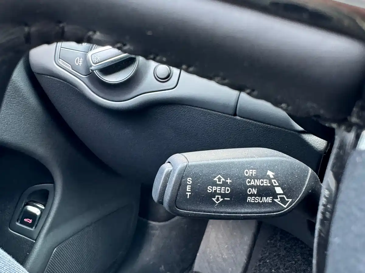 Audi A4L 2013 35 TFSI Automatic Standard фото 10
