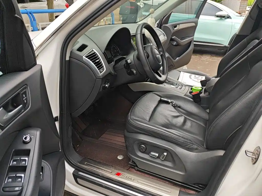 Audi Q5 2018 2017 Plus 40 TFSI Progressive