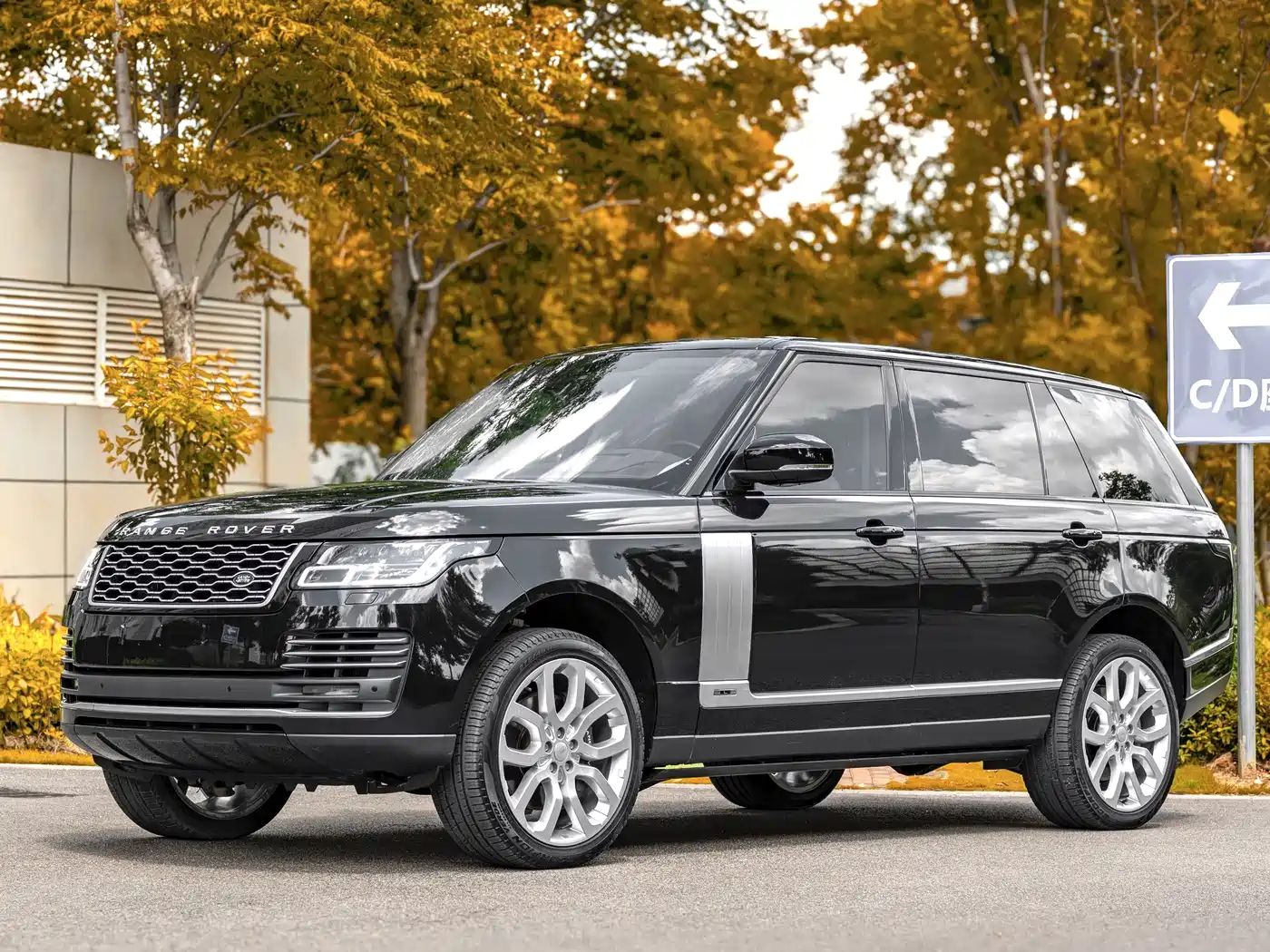 Land Rover Range Rover 2021 3.0 L6 Heritage Extended Classic Edition