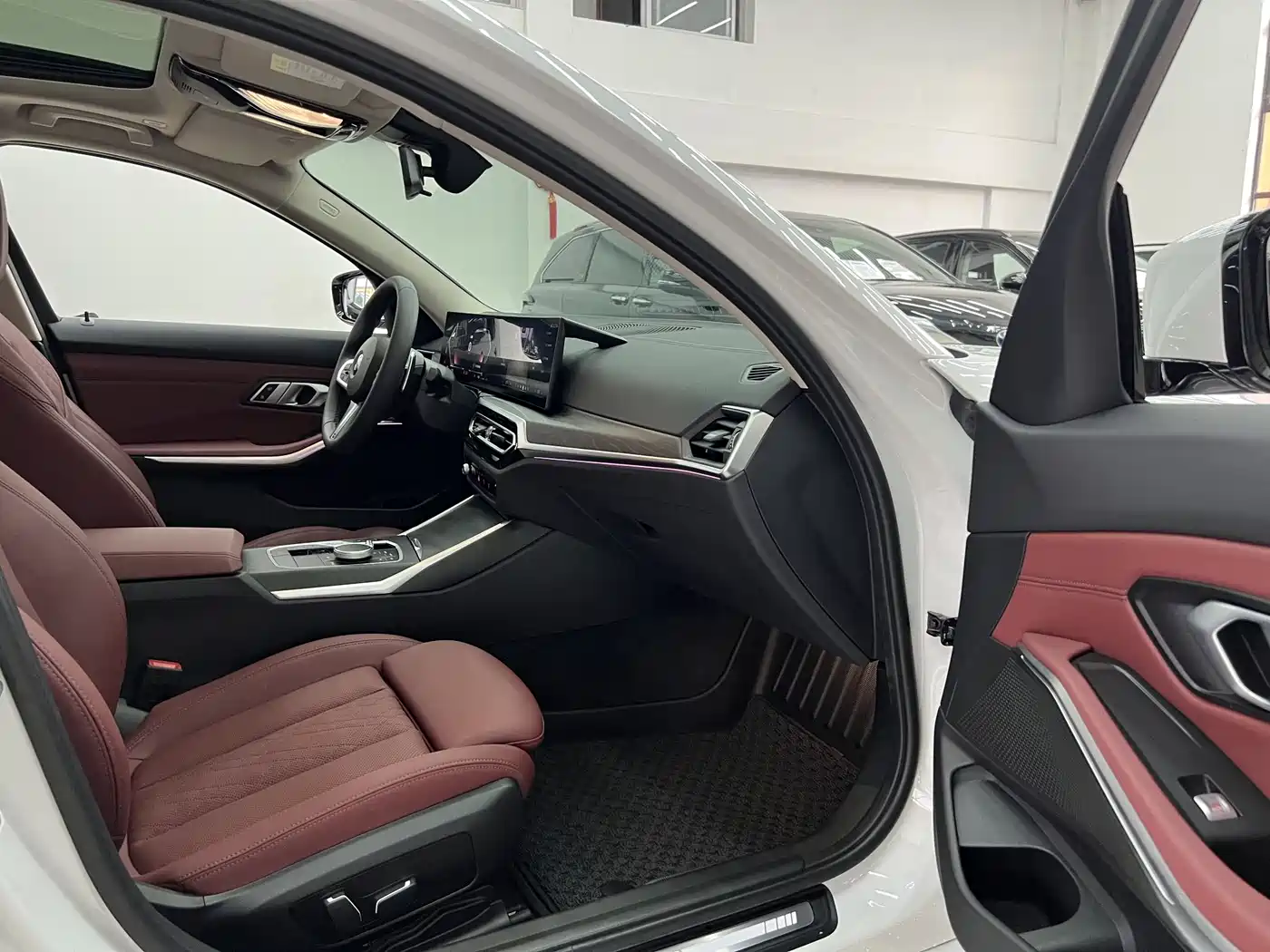 BMW 3 Series 2023 325i M Sport Package фото 19