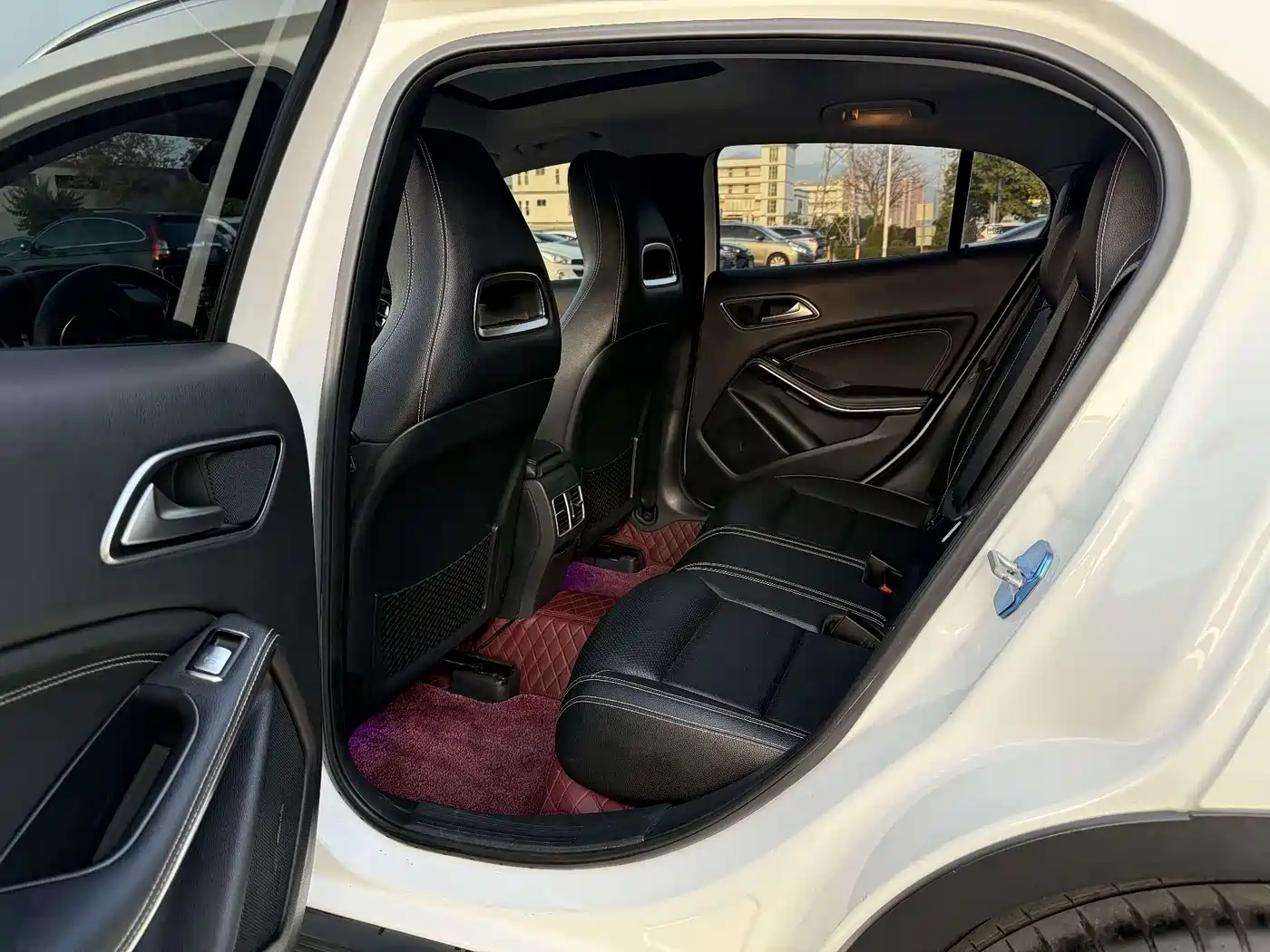 Mercedes-Benz GLA 2017 GLA 220 4MATIC Fashion фото 10