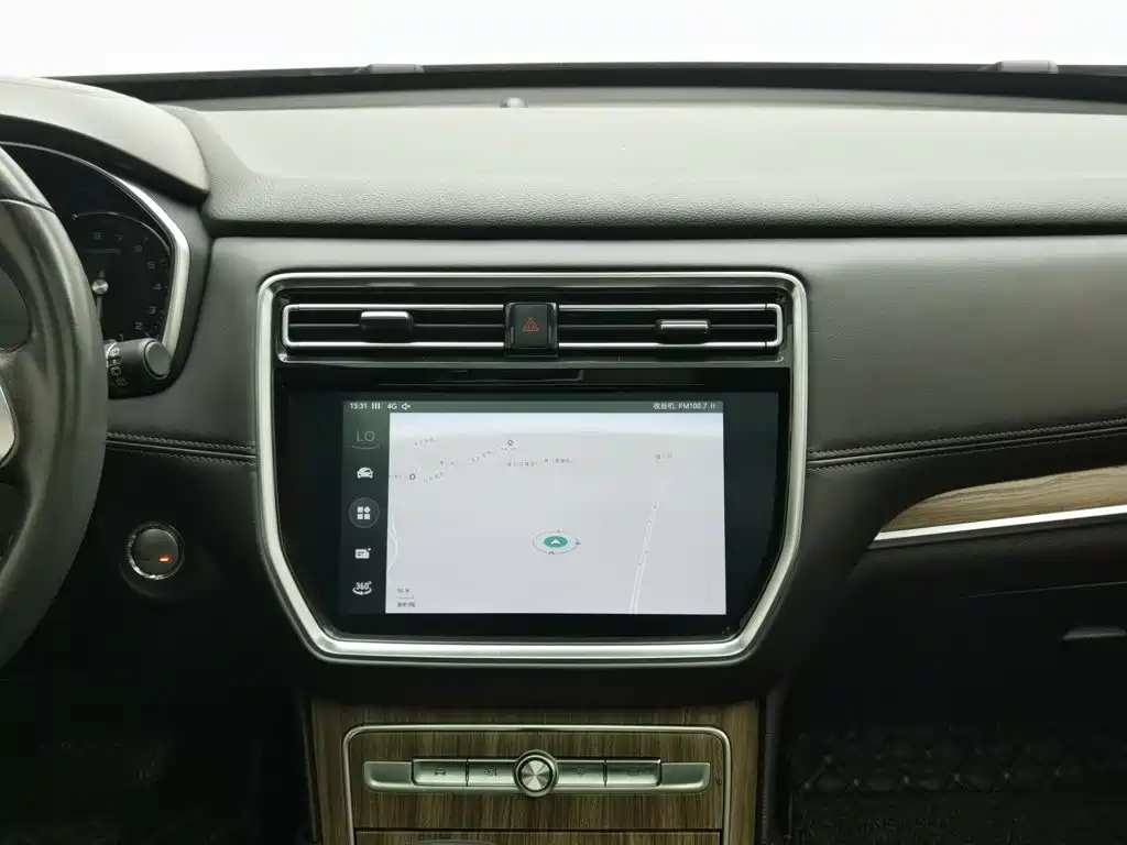 Roewe RX8 2020 2019 30T Intelligent Internet 2WD Flagship Edition