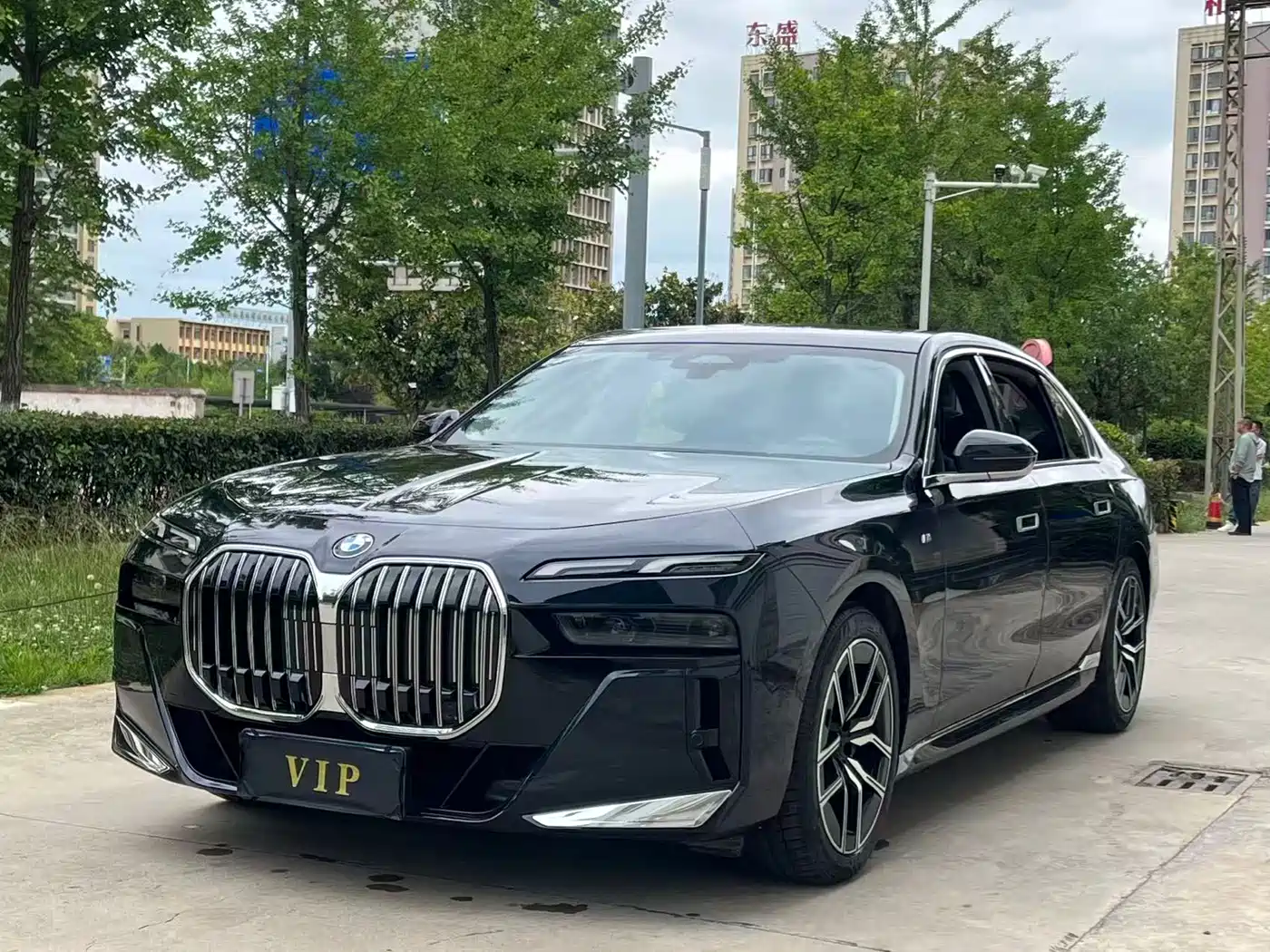 BMW 7 Series 2023 Model 735Li M Sport Package
