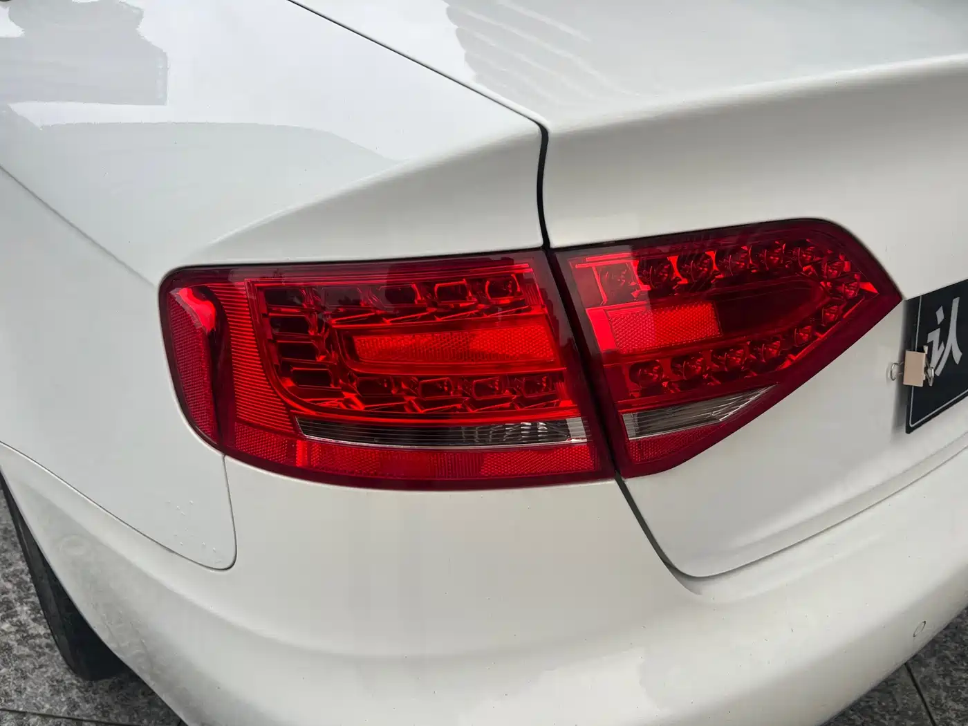 Audi A4L 2010 2.0 TFSI Comfort фото 10