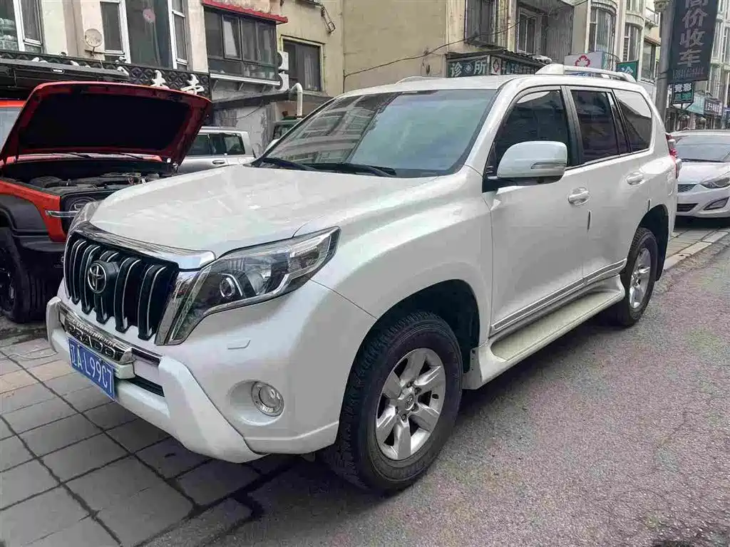 Toyota Prado (Import) 2014 2.7L Automatic Luxury фото 2