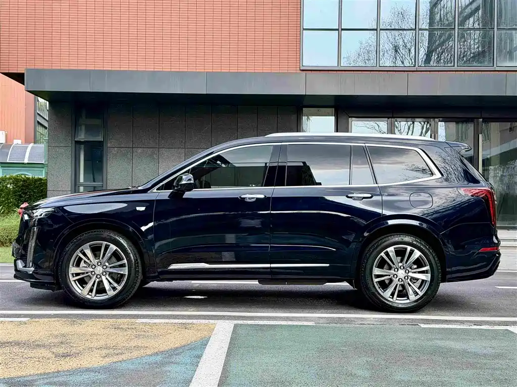 Cadillac XT6 2020 2020 28T 6-Seater Luxury Model