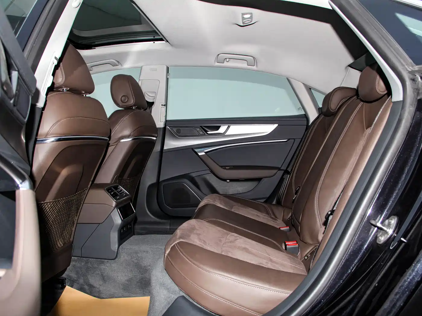 Audi A7L 2024 45TFSI S-line Dream Edition Crystal Package фото 14