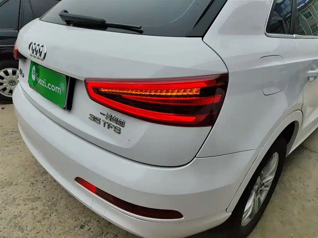 Audi Q3 2015 35 TFSI Comfort фото 8