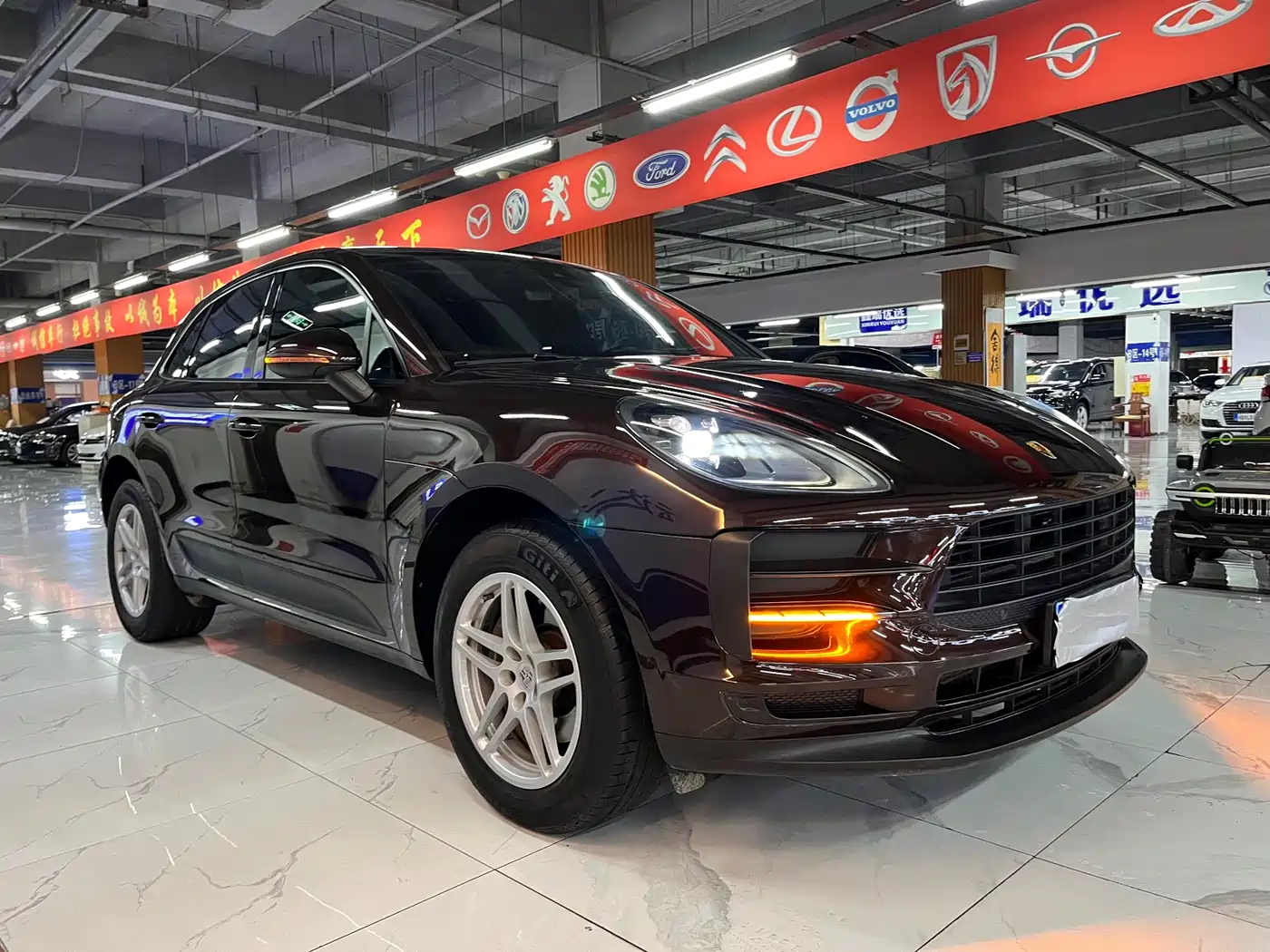 Porsche Macan 2018 Macan 2.0T фото 6