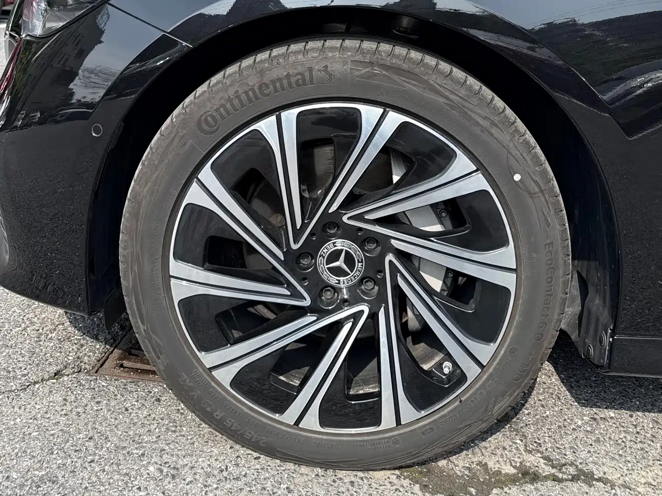 Mercedes-Benz E-Class 2025 E 300 L Luxury фото 7