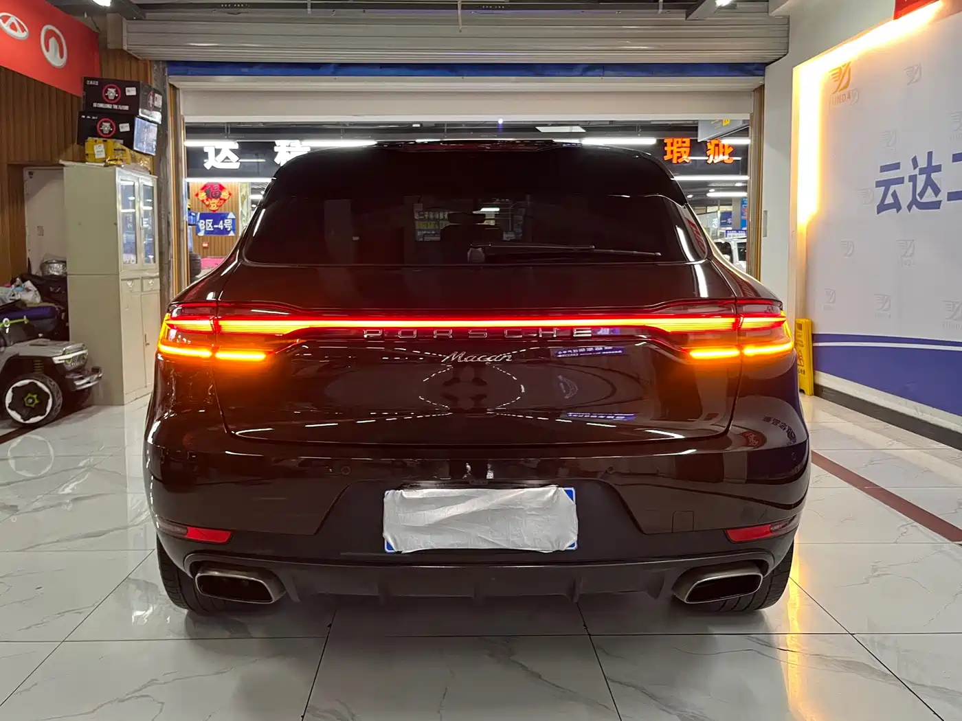 Porsche Macan 2018 Macan 2.0T фото 4