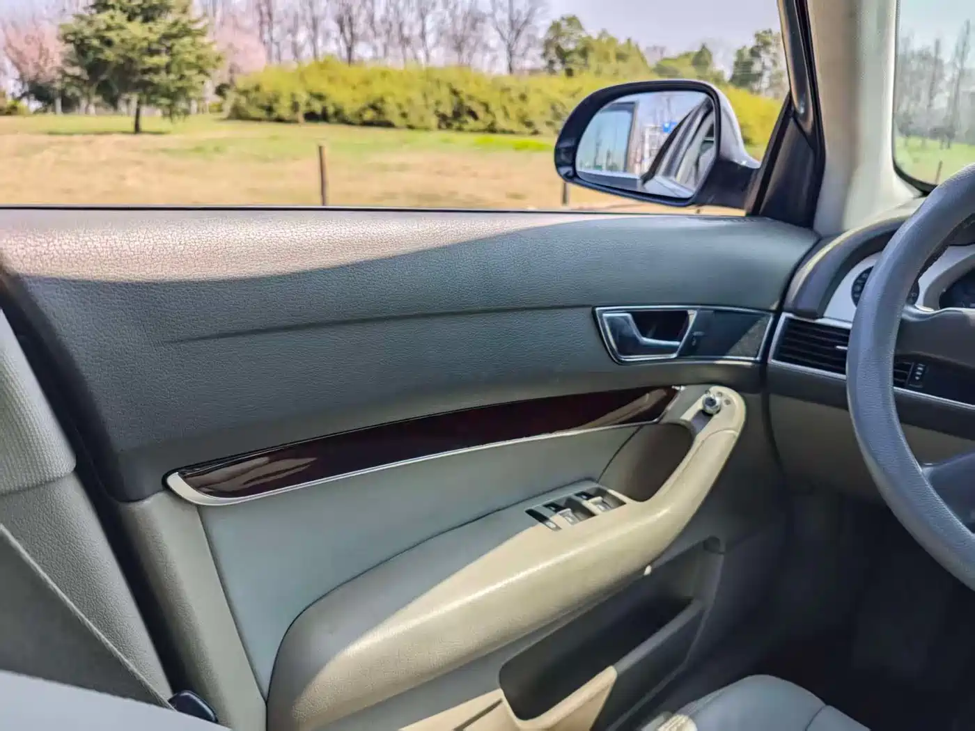 Audi A6L 2011 2.0 TFSI Automatic Comfort фото 18