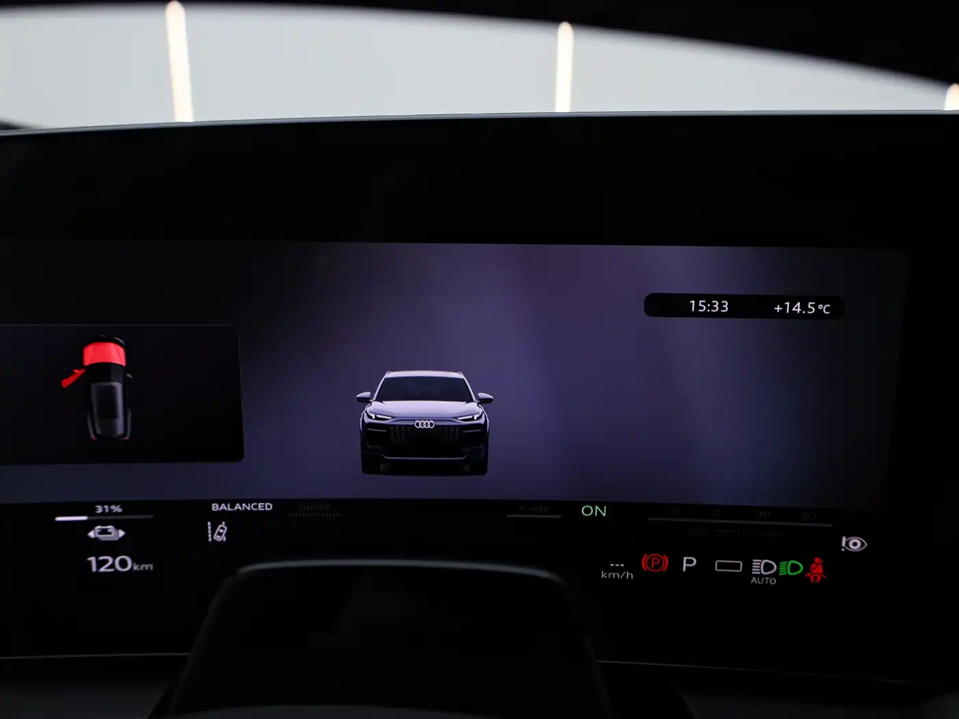 Audi Q6L e-tron 2025 Model Pioneer Edition фото 12