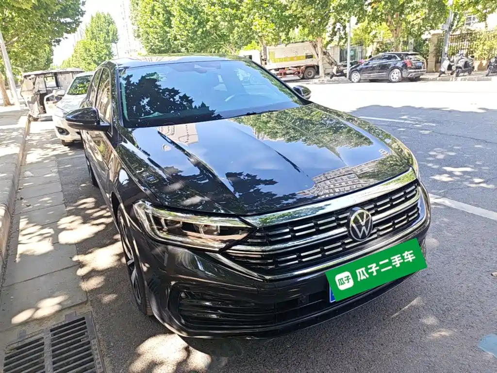 Фото 4 - Volkswagen Sagitar