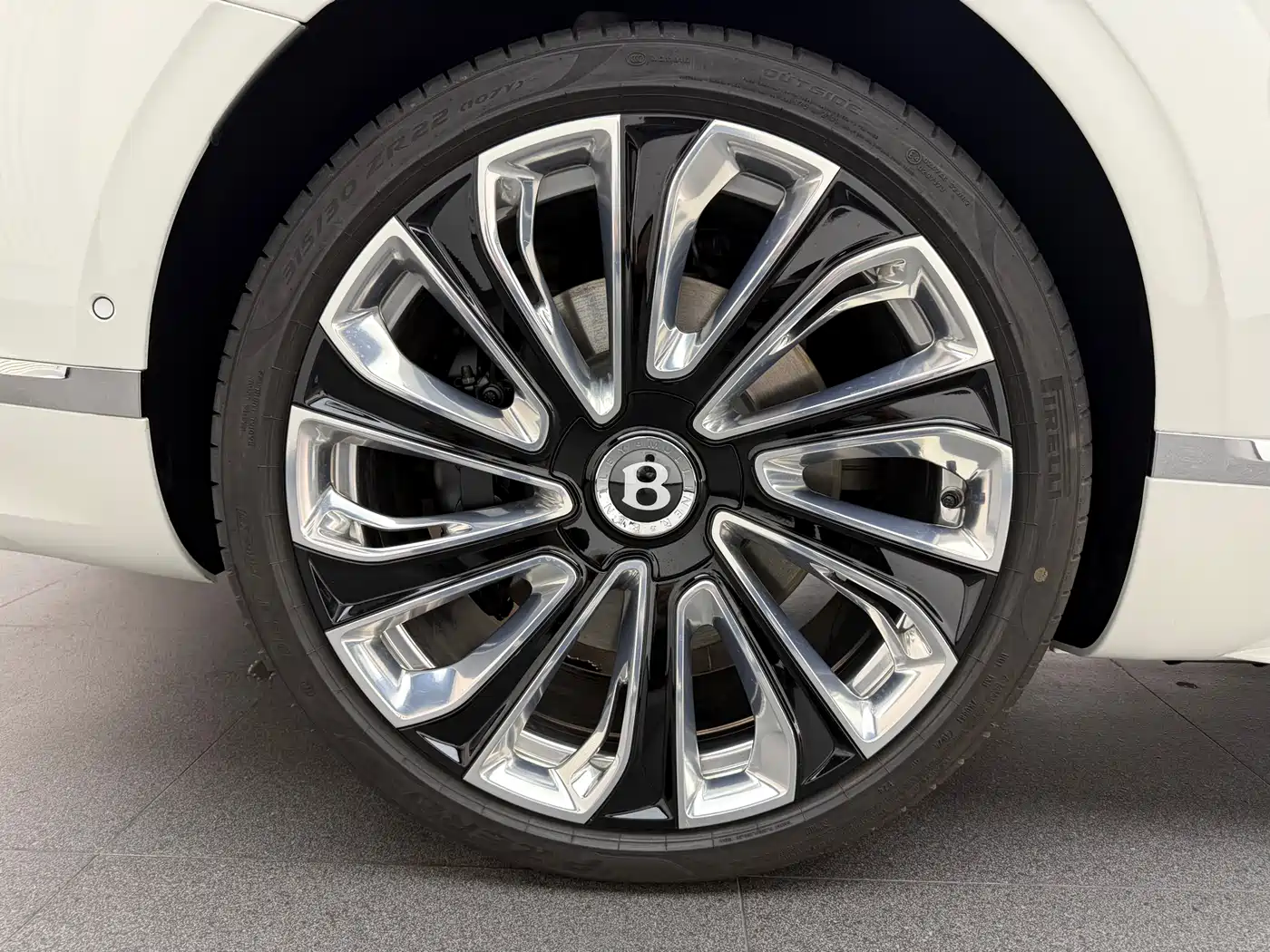 Bentley Continental Plug-in Hybrid 2025 2025 Model GT Mulliner Edition