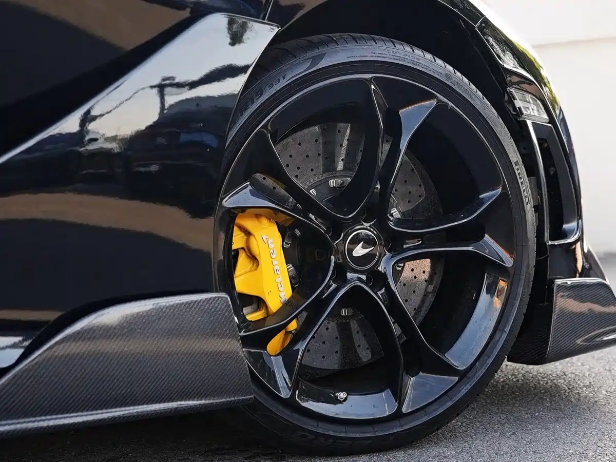 McLaren 720S 2019 4.0T Coupe фото 6