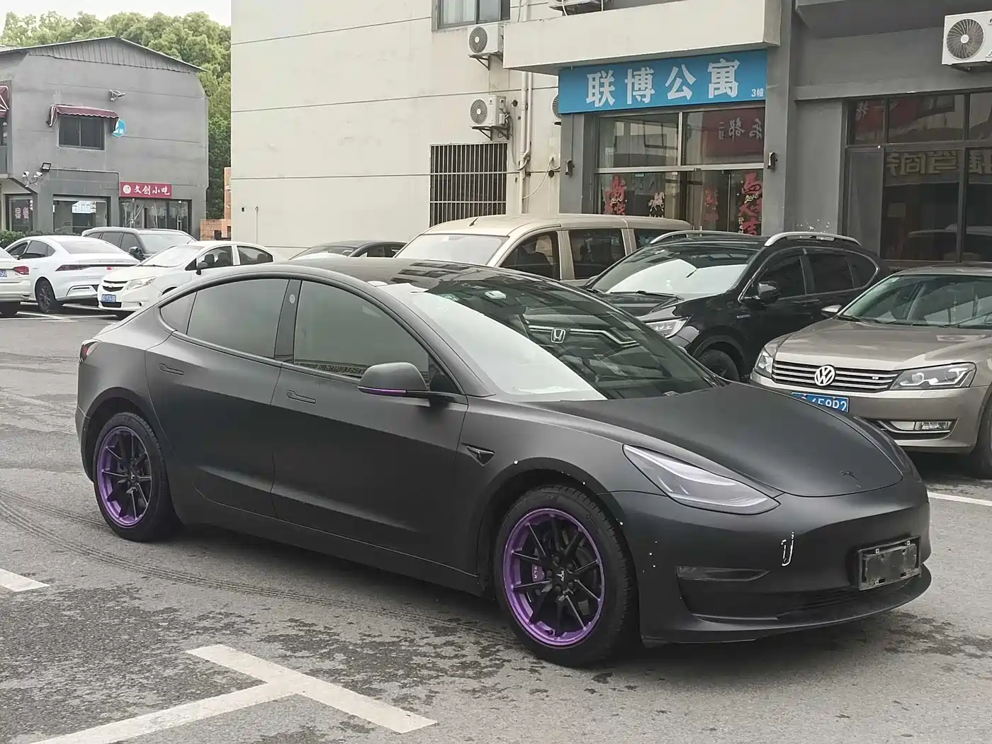 TESLA MODEL 3 (IMPORTED)