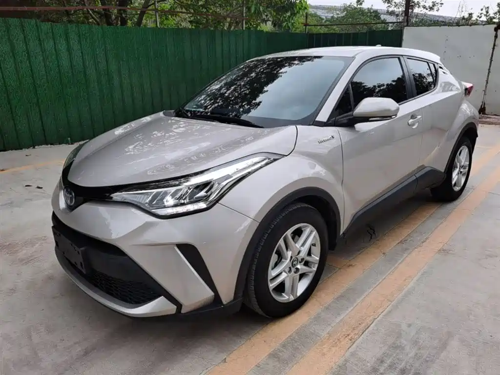 Toyota C-HR 2022 Hybrid 2.0L E-CVT Leading Edition