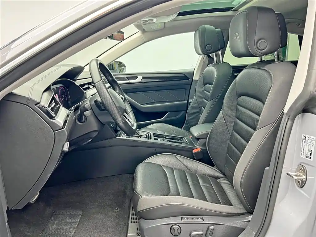 Volkswagen FAW-Volkswagen CC 2021 380TSI Eye-catching Edition фото 14
