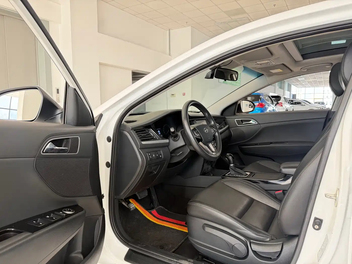 HYUNDAI NAME PICTURE