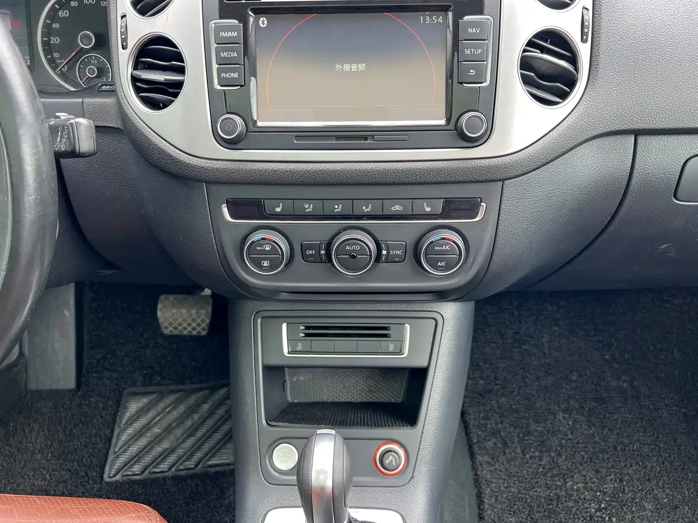 Volkswagen Tiguan 2015 1.8TSI Automatic 2WD Highline фото 15