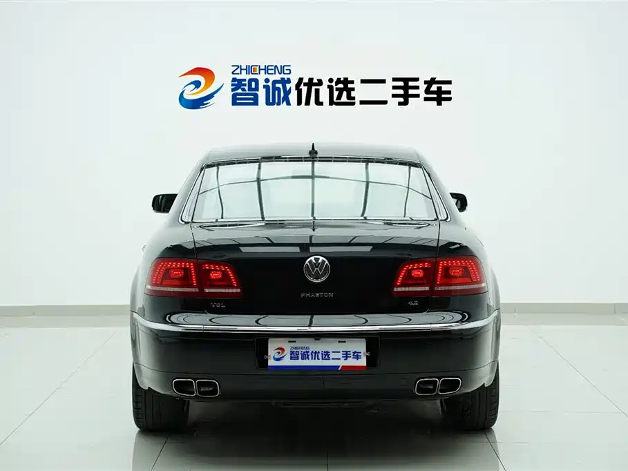 Volkswagen Phaeton 2011 4.2L V8 4-seat Extended Individual Edition фото 5