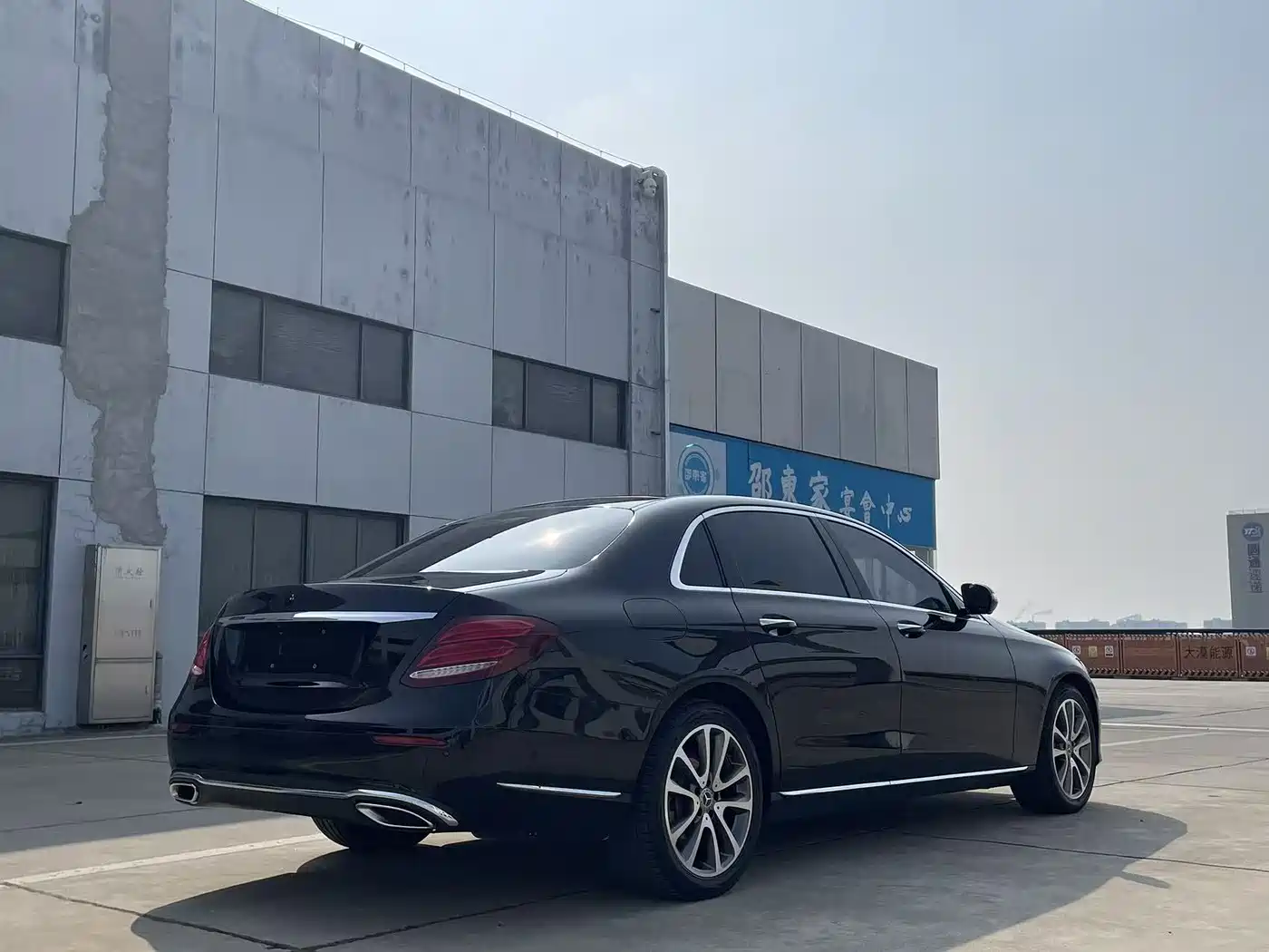 Mercedes-Benz E-Class 2017 E 300 L Luxury фото 9