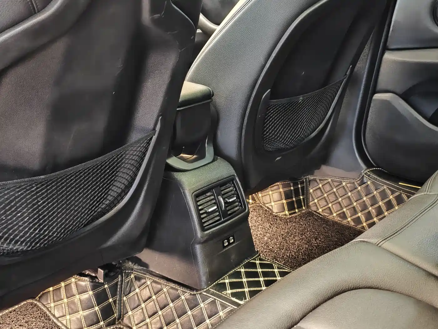 BMW X1 2019 sDrive20Li Leading Model фото 24