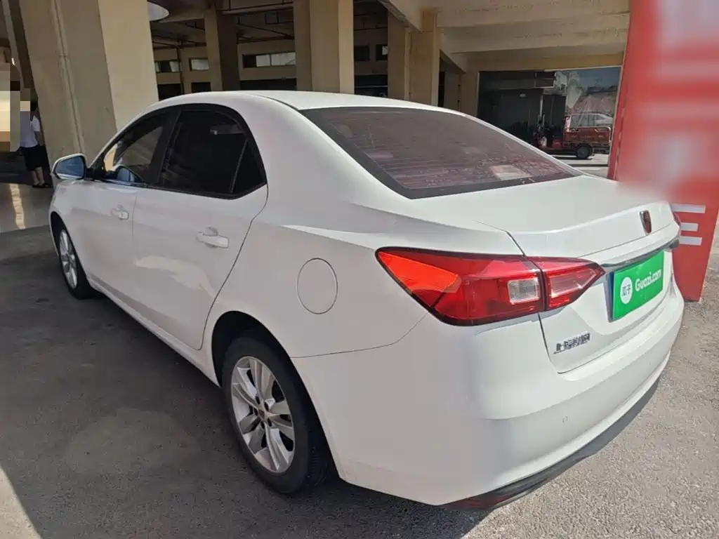 Roewe 360 2015 2015 1.5L Automatic Luxury