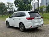 Фото 13 - Mitsubishi Outlander