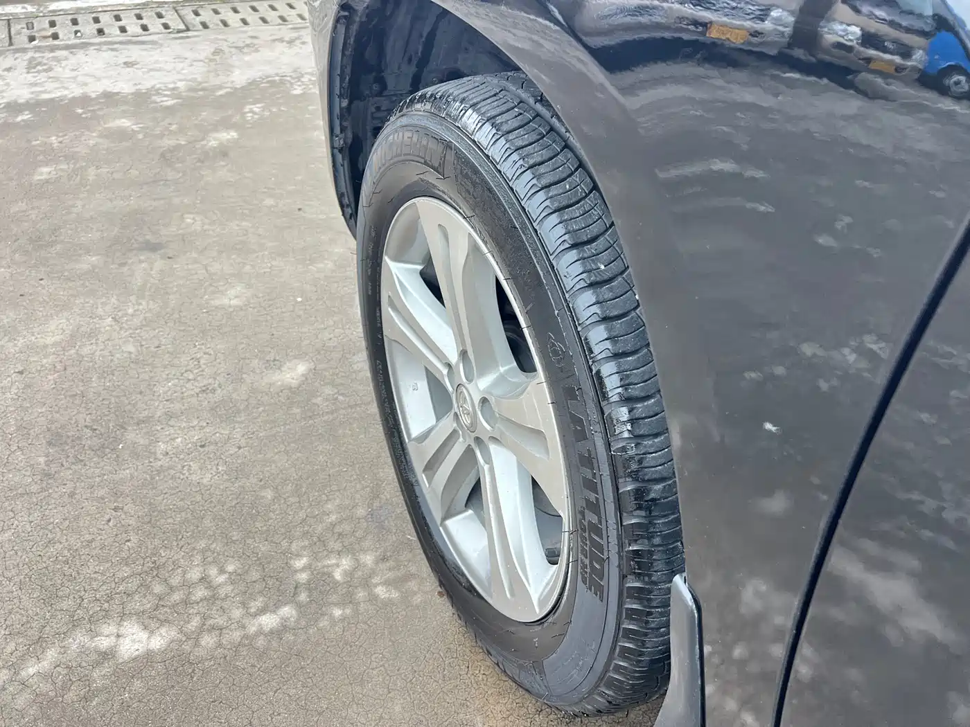 Toyota Highlander 2012 2.7L 2WD 7-Seater Luxury Edition фото 5