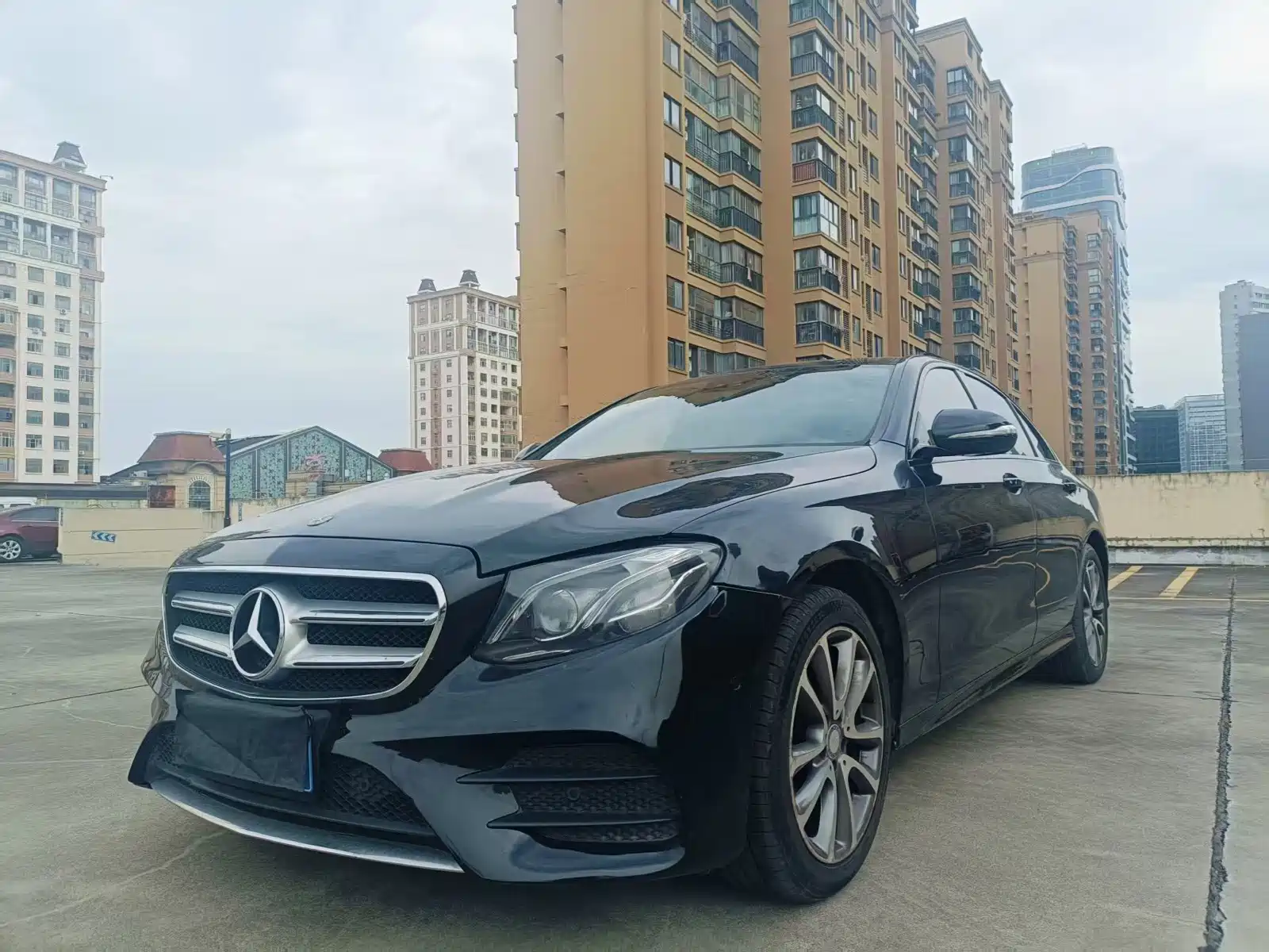 Photo 1 - Mercedes-Benz E-Class