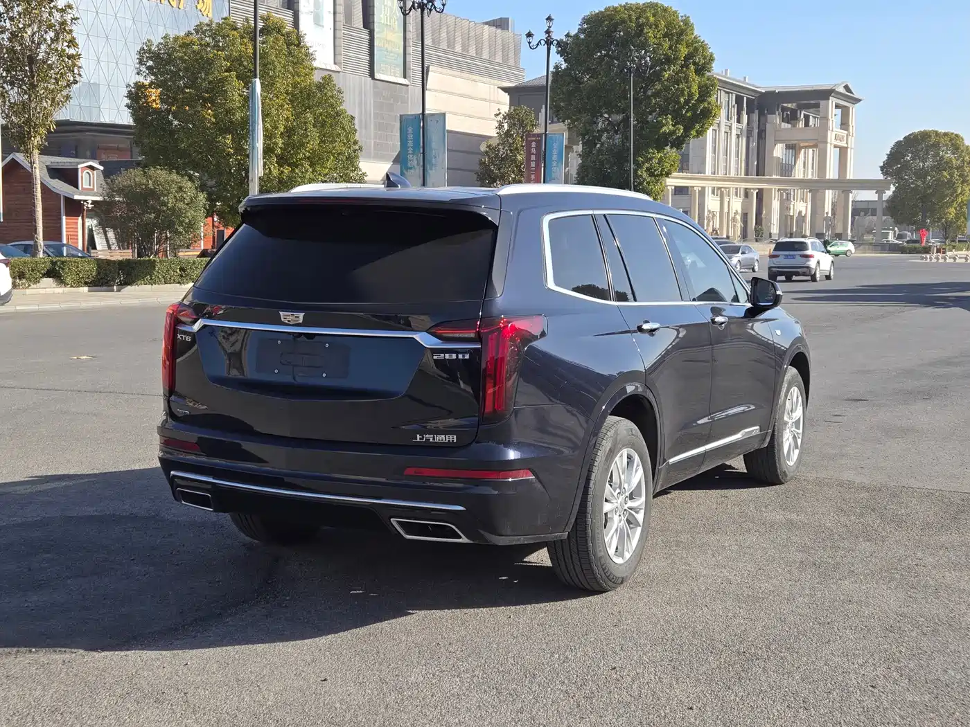 CADILLAC XT6