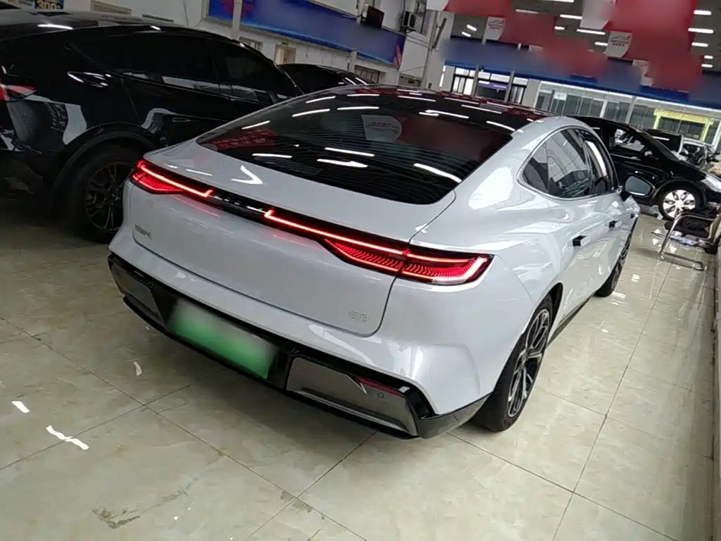 Geely Galaxy Galaxy E8 2025 2025 575km Exploration Smart Drive Edition
