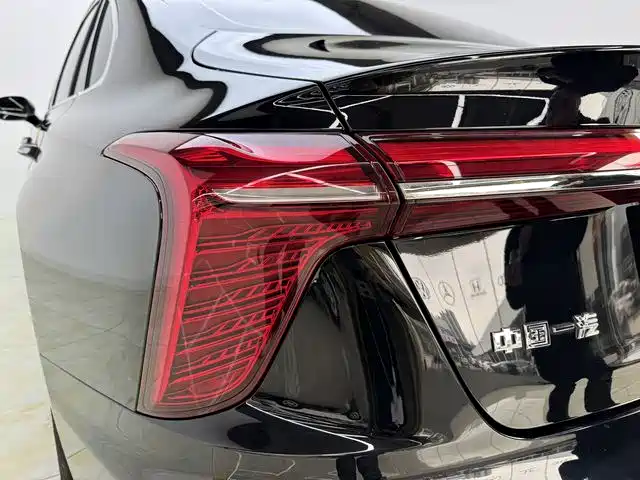 Hongqi H5 2024 1.5T DCT Smart Connect Flag Rhythm Edition фото 21