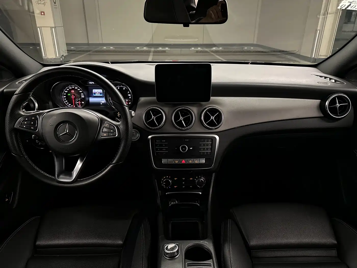 Mercedes-Benz CLA (Import) 2018 CLA 200 Fashion Edition фото 15