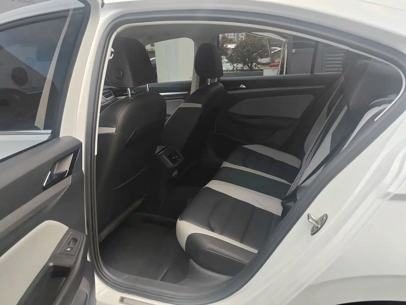 Volkswagen Bora 2024 300TSI DSG Premium Ride Edition фото 8